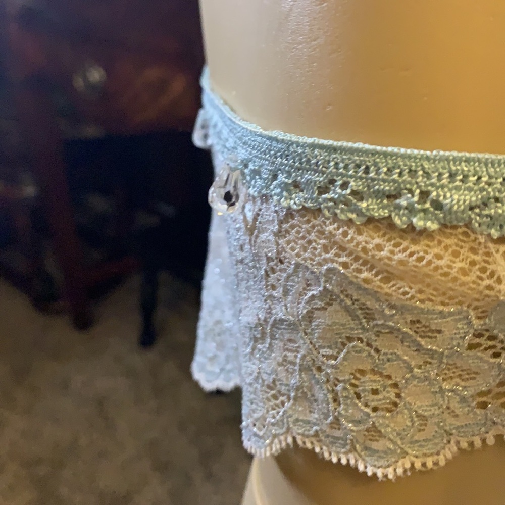 VINTAGE "RARE" CHANTEL THOMASS FOR VICTORIA'S SECRET 3 PIECE LINGERIE SET - Picture 14 of 16